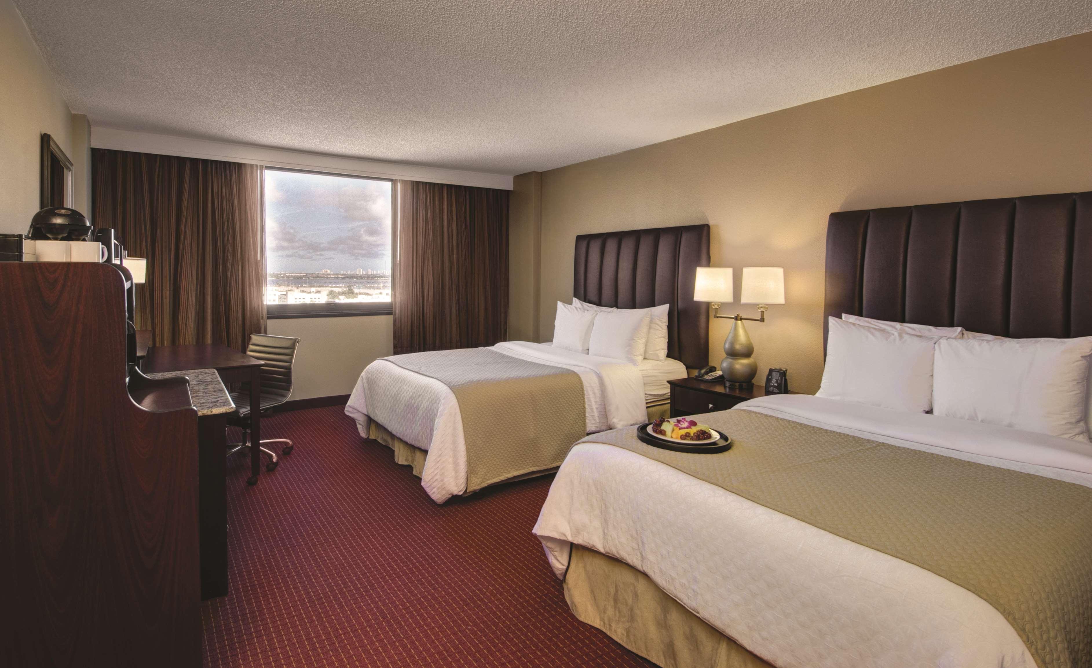 Embassy Suites By Hilton West Palm Beach Central Ruang foto